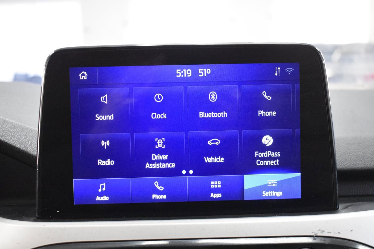 Used 2020 Ford Escape SE image 18