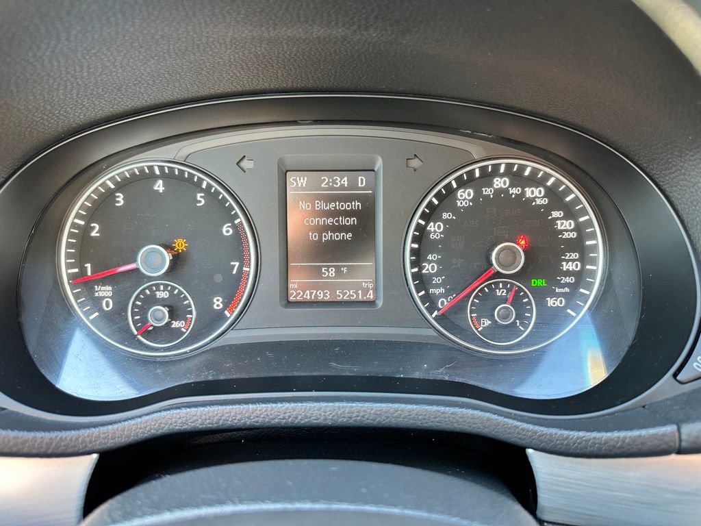 Used 2013 Volkswagen Passat 2.5 SE image 21