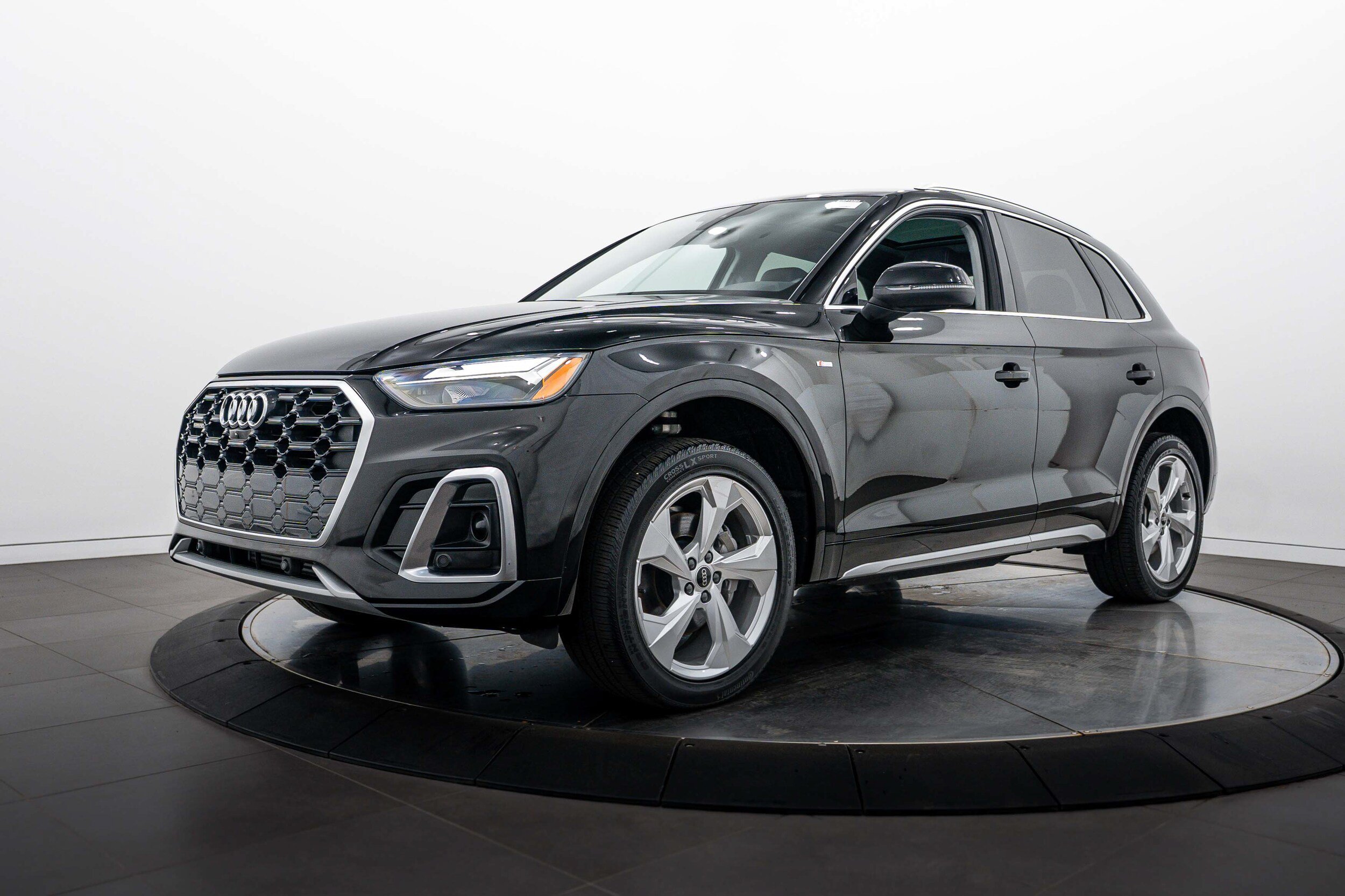 Certified 2023 Audi Q5 2.0T Premium Plus w/ Premium Plus Package AWD/4WD image 6
