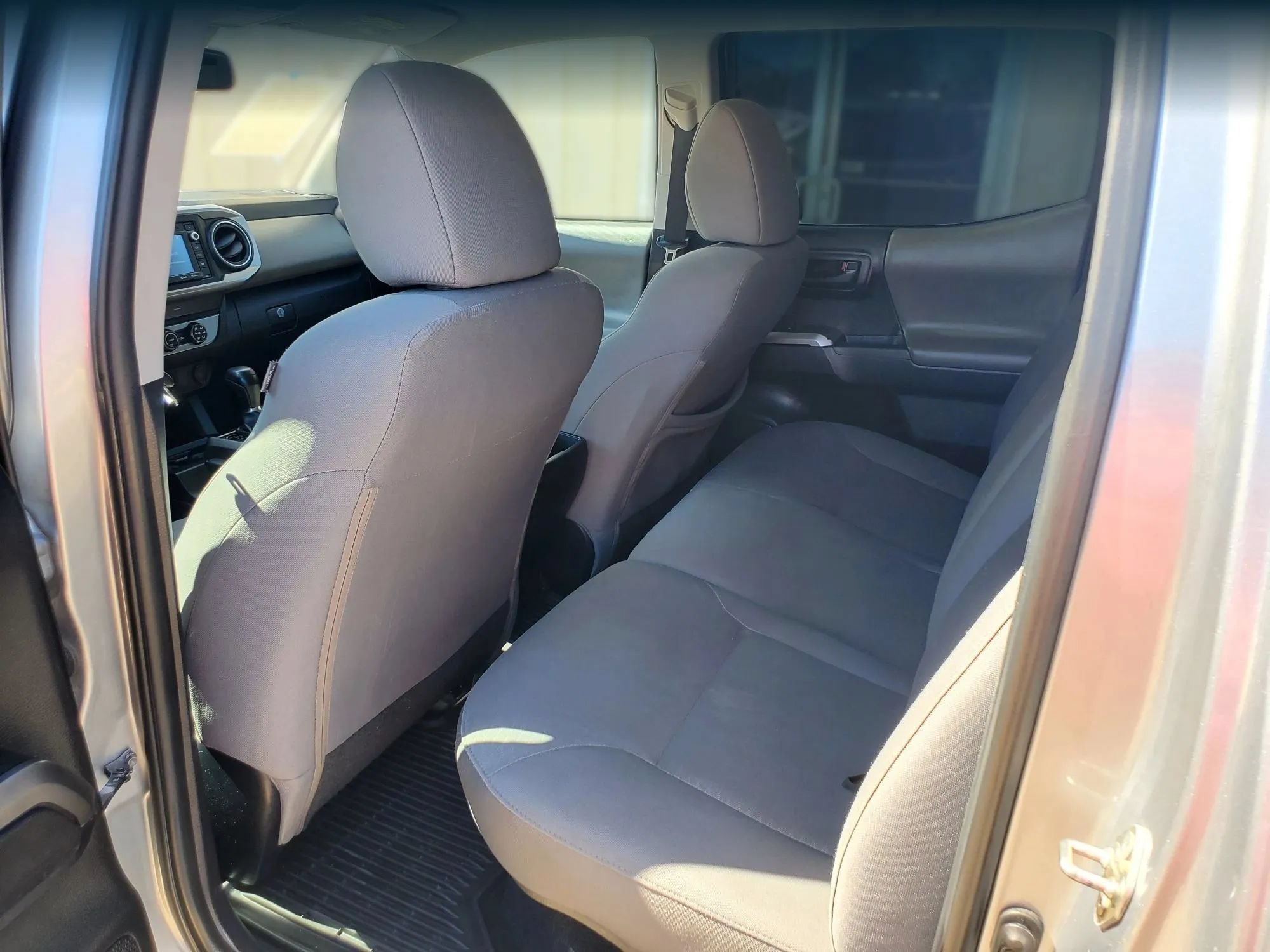 Used 2019 Toyota Tacoma SR5 RWD image 5