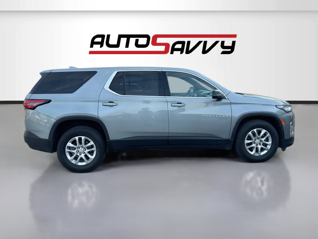 Used 2023 Chevrolet Traverse LS FWD image 8