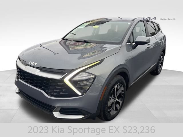 Used 2023 Kia Sportage EX image 4