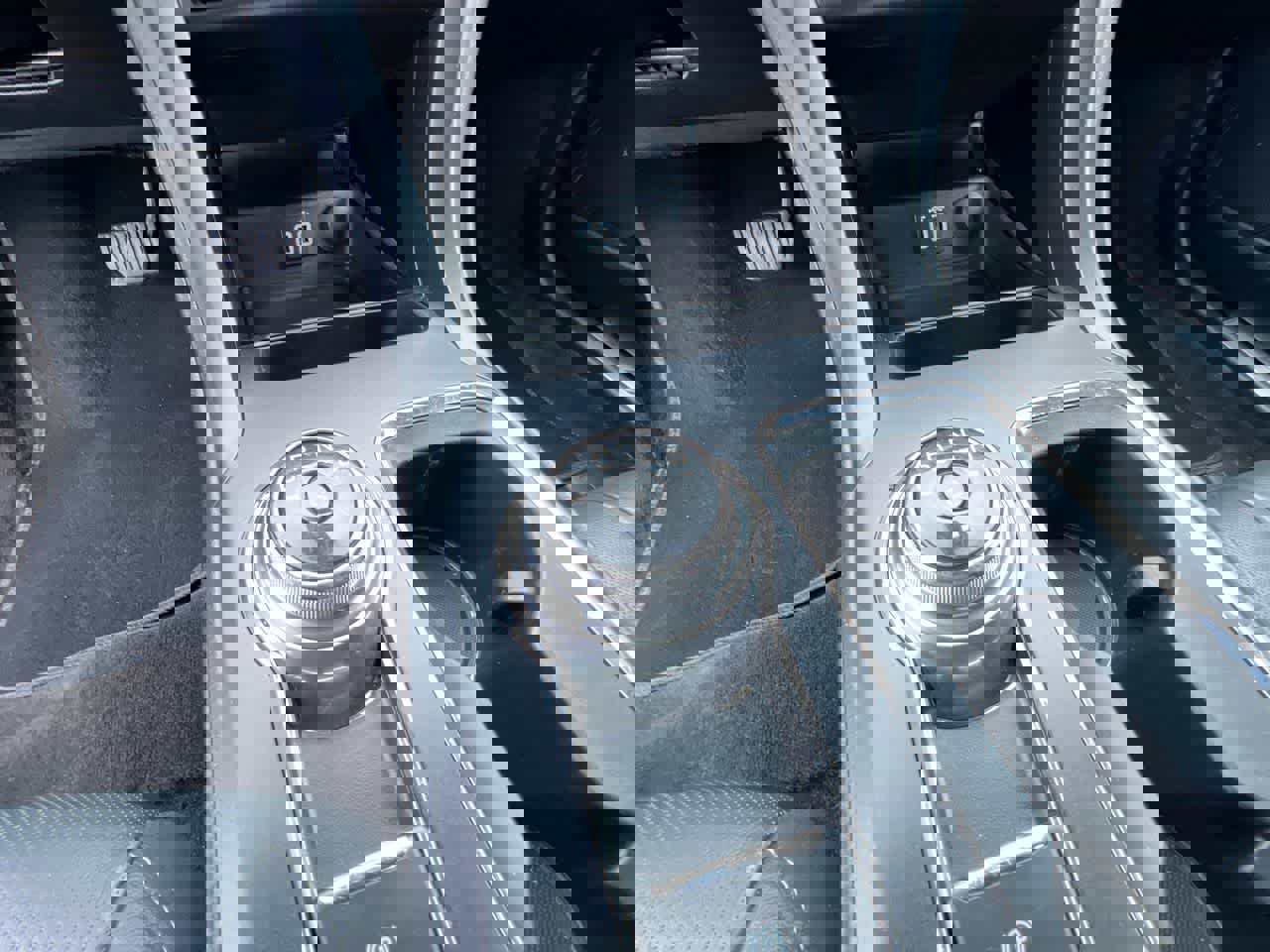 Used 2020 Ford Fusion Titanium image 20