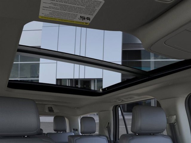 New 2025 Ford Expedition Active image 22