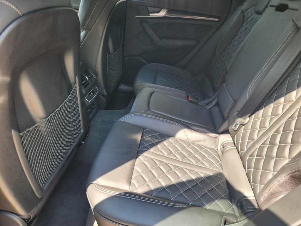 Certified 2024 Audi SQ5 Premium Plus w/ Premium Plus Package AWD/4WD image 33