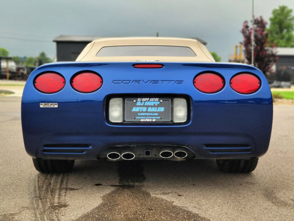 Used 2004 Chevrolet Corvette Convertible w/ Preferred Equipment Group RWD image 5
