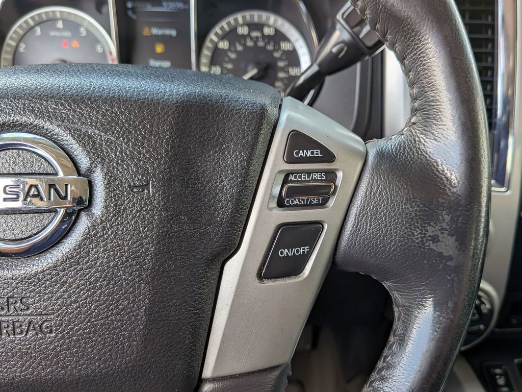 Used 2018 Nissan Titan SL w/ Chrome Package image 17