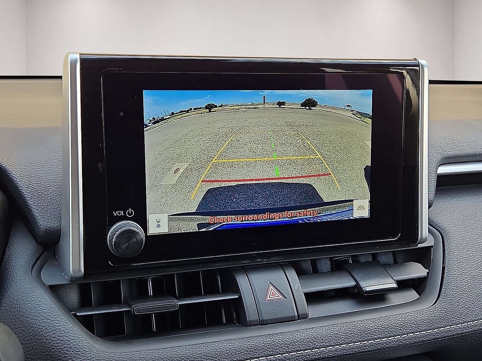 Used 2025 Toyota RAV4 LE AWD/4WD image 27