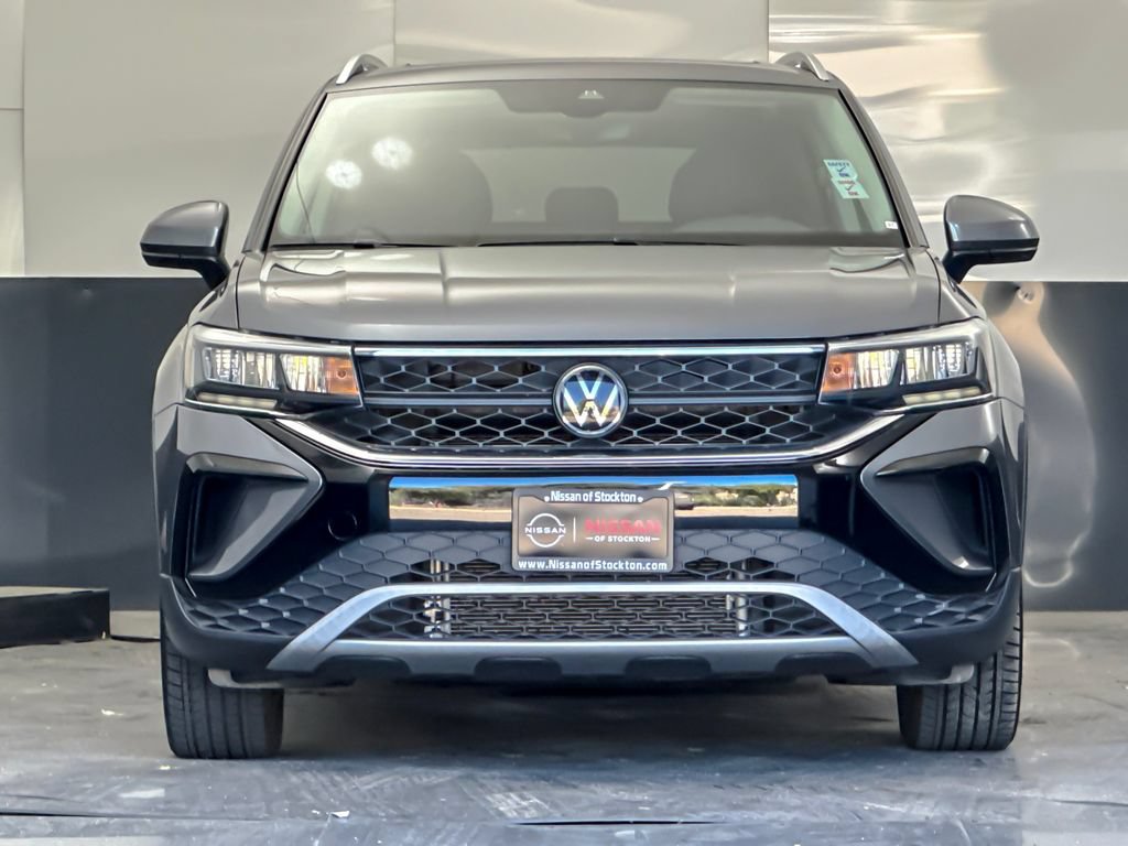 Used 2023 Volkswagen Taos SE FWD image 8