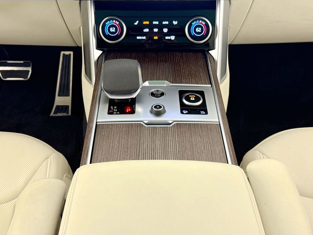 Used 2023 Land Rover Range Rover Autobiography AWD/4WD image 12