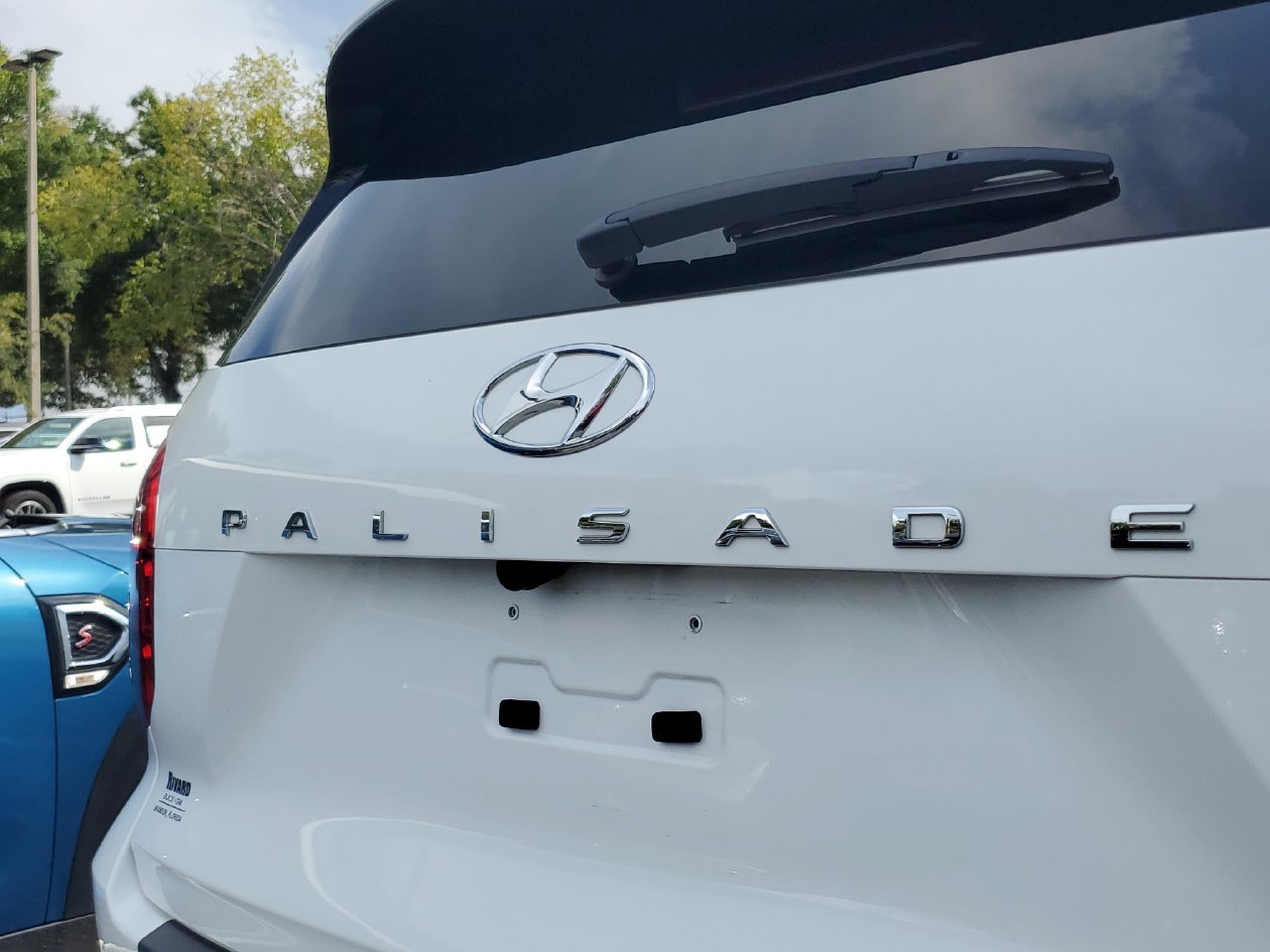 Used 2024 Hyundai Palisade SEL w/ Premium Package AWD/4WD image 7