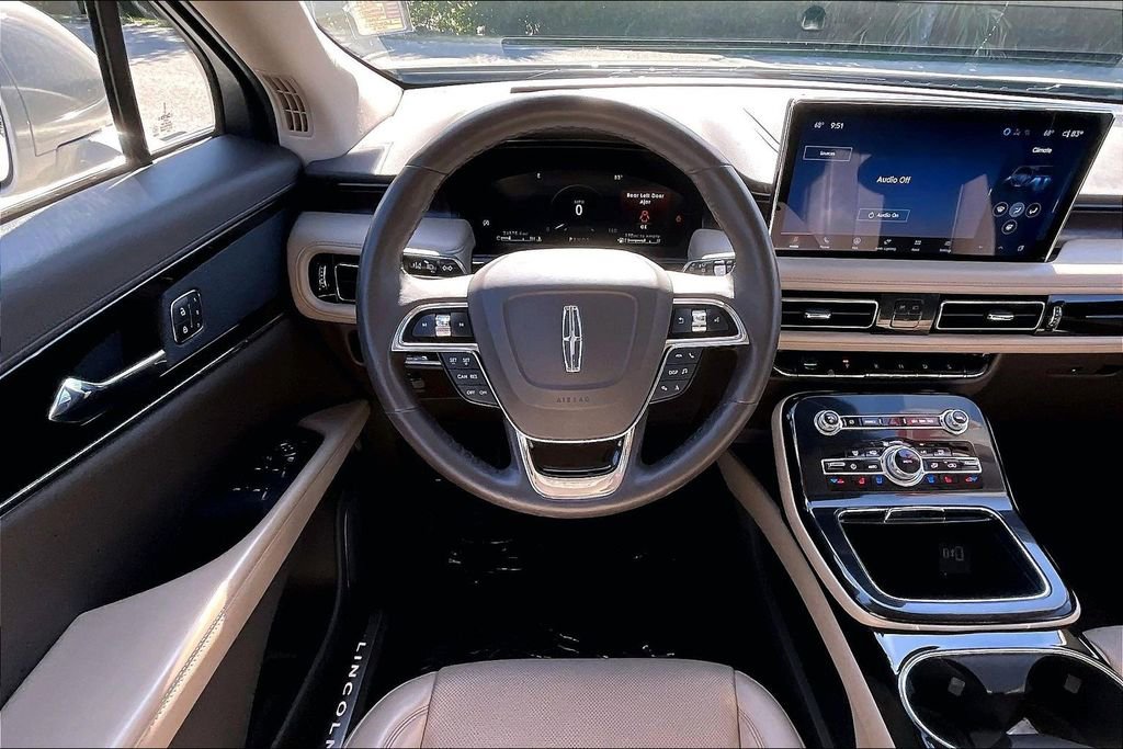 Used 2022 Lincoln Nautilus Reserve AWD/4WD image 19
