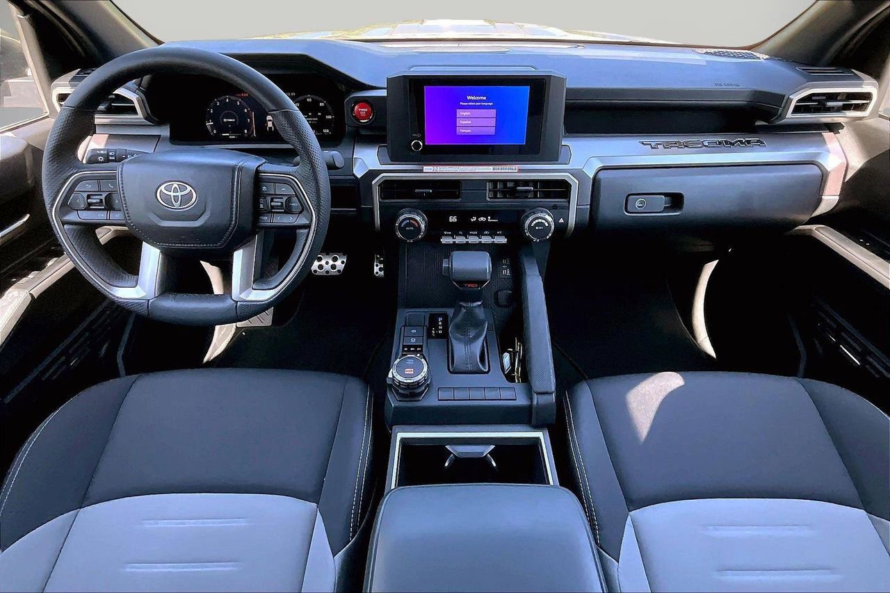 Used 2025 Toyota Tacoma TRD Sport AWD/4WD image 14