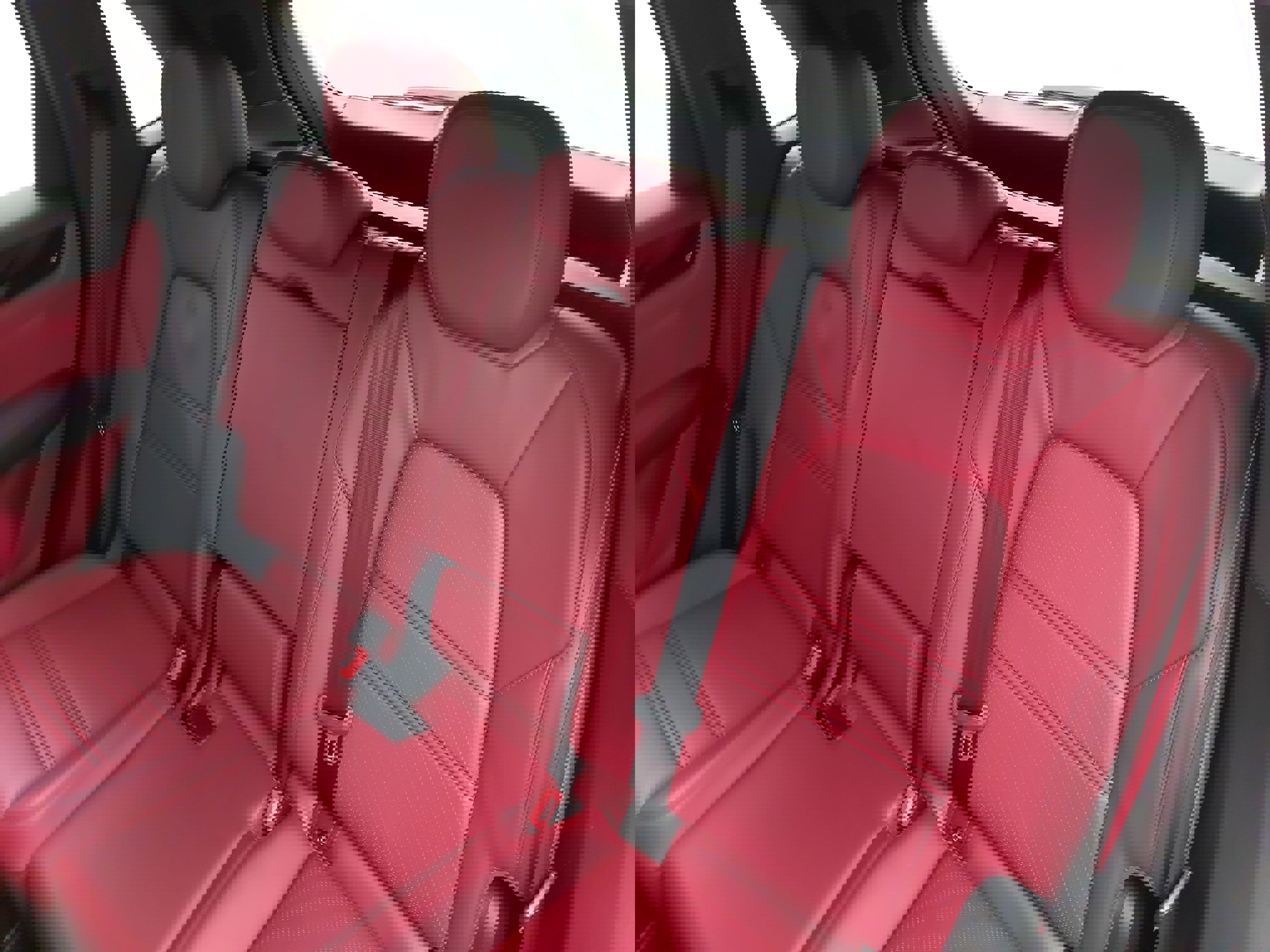 Used 2021 Porsche Cayenne image 16