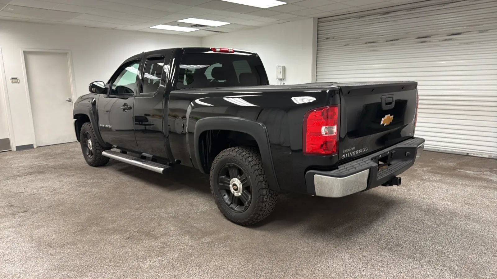 Used 2013 Chevrolet Silverado 1500 LT w/ All-Star Edition AWD/4WD image 3