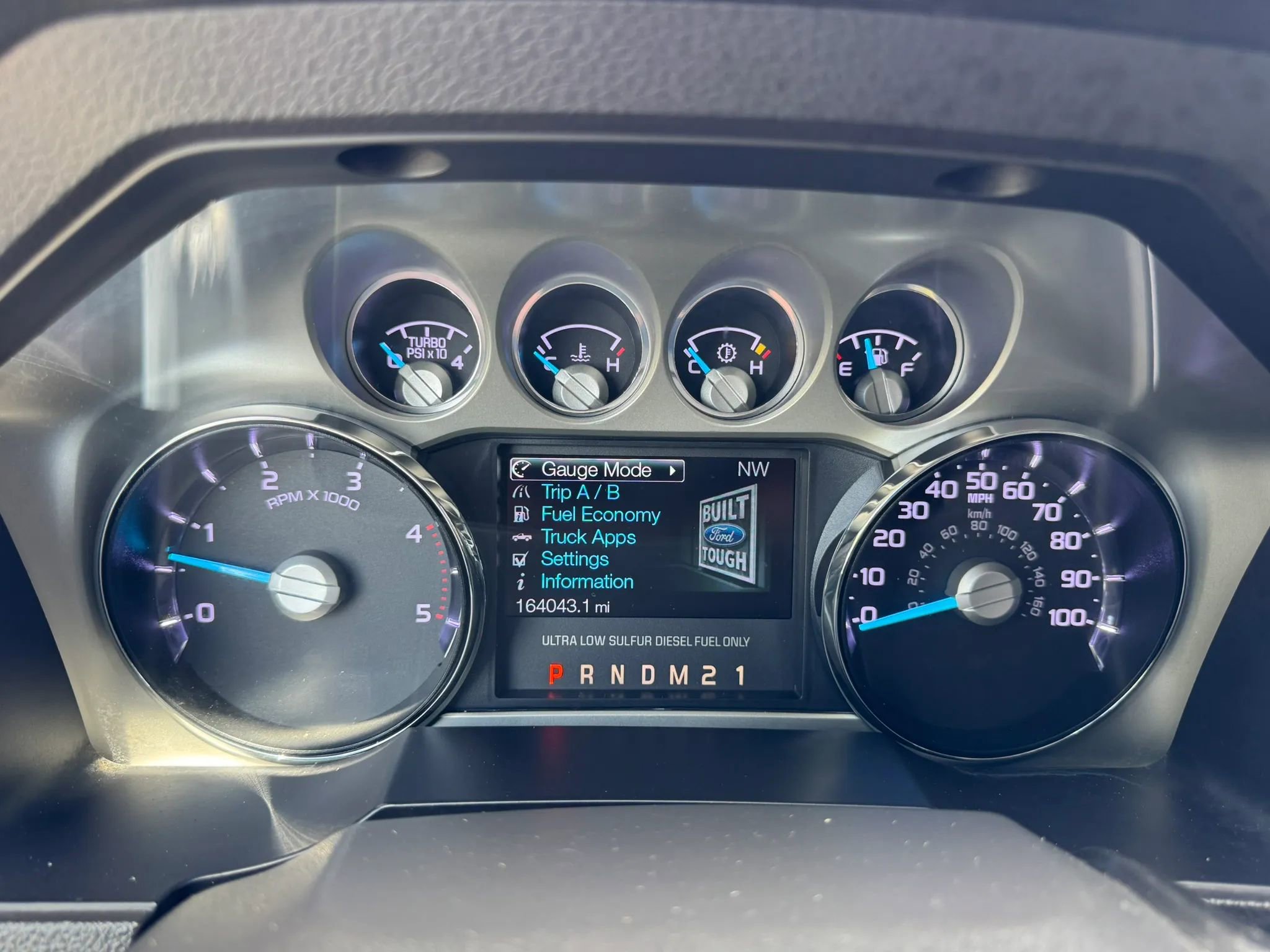 Used 2015 Ford F350 Lariat w/ Chrome Package image 9