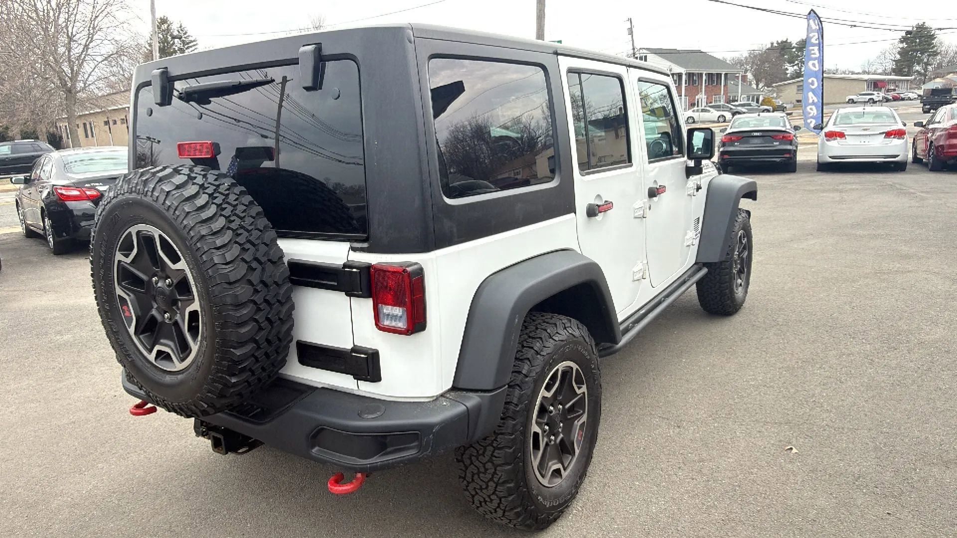 Used 2014 Jeep Wrangler Unlimited Rubicon image 11