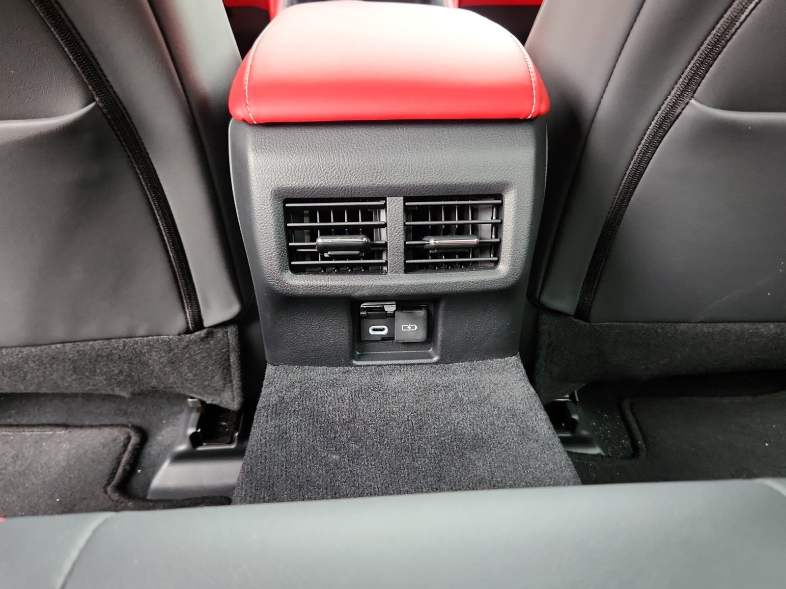 Used 2026 Lexus IS 350 F Sport w/ Technology Package RWD image 30