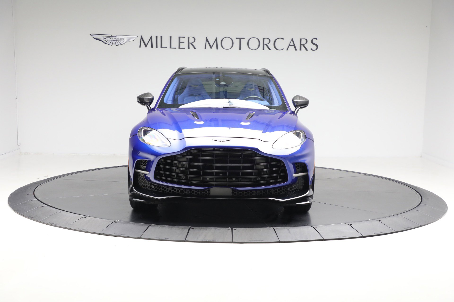 Used 2024 Aston Martin DBX 707 image 12