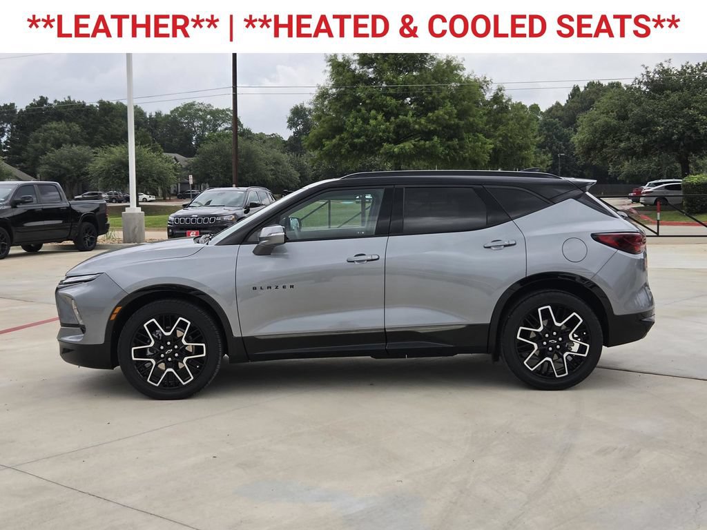 Used 2023 Chevrolet Blazer RS w/ Driver Confidence II Package AWD/4WD image 5