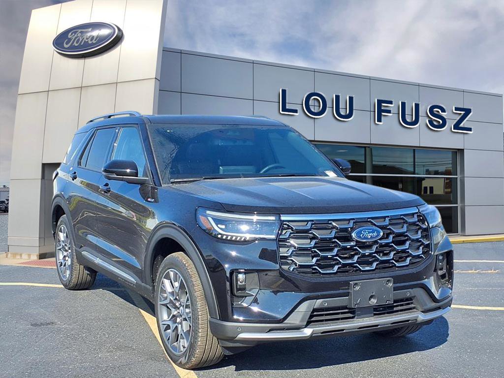 New 2025 Ford Explorer Platinum image 1