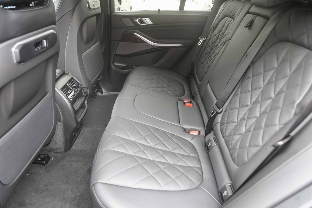 New 2026 BMW X5 sDrive40i w/ M Sport Package RWD image 14