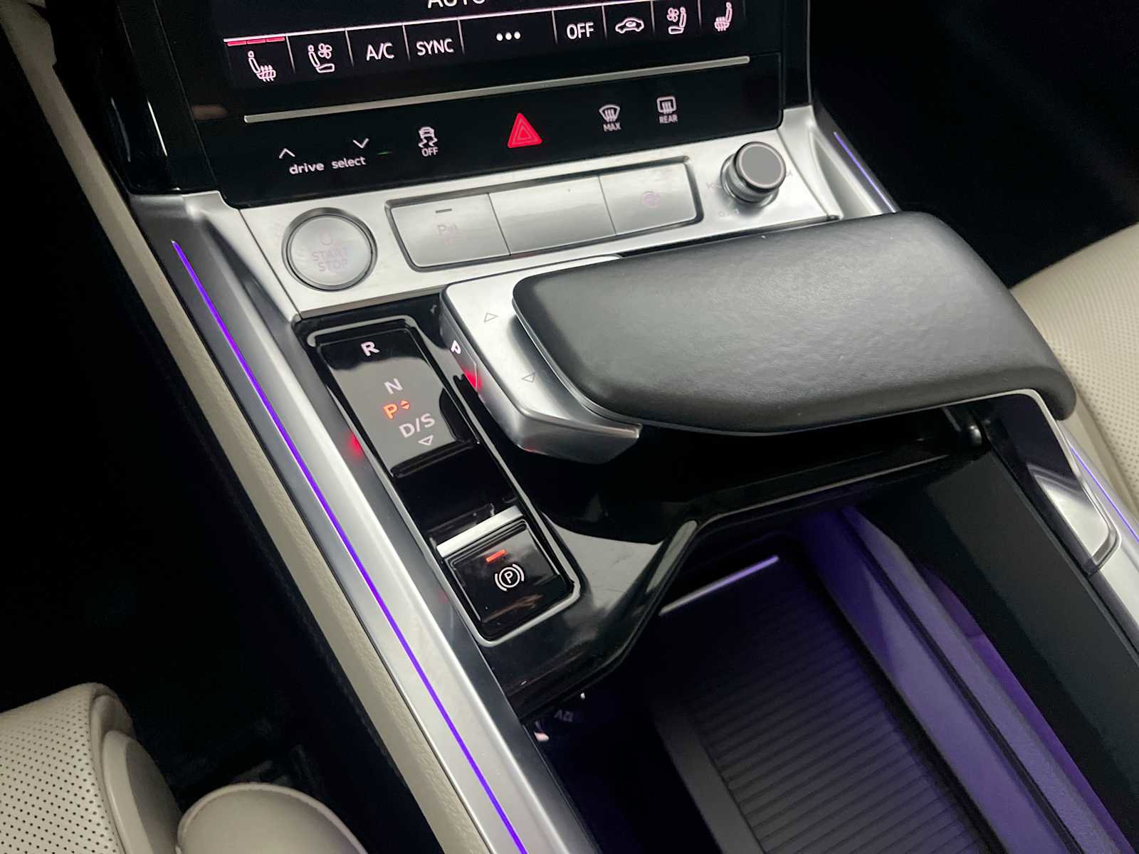 Used 2019 Audi e-tron Prestige image 28