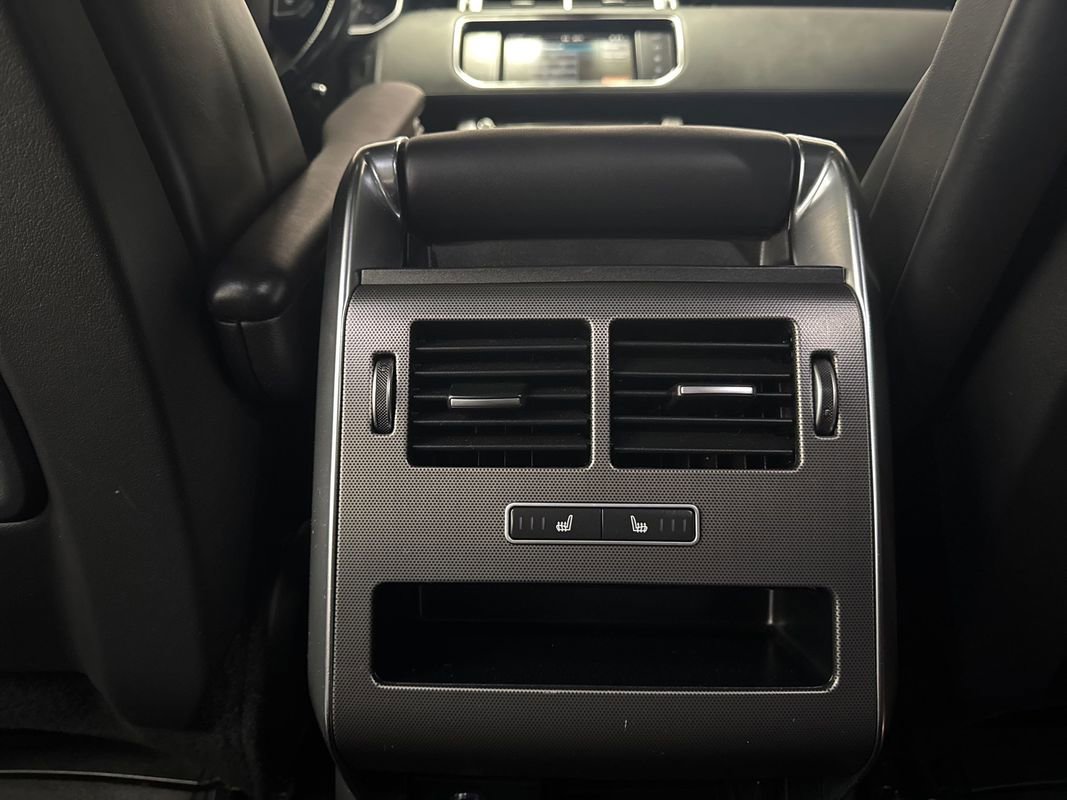 Used 2016 Land Rover Range Rover Sport HST image 19