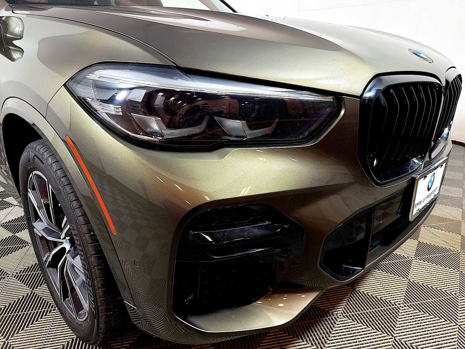 Used 2023 BMW X5 M50i w/ Parking Assistance Package image 26