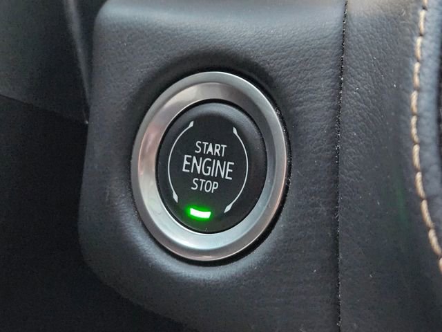 Used 2024 GMC Yukon AT4 w/ Technology Package image 20