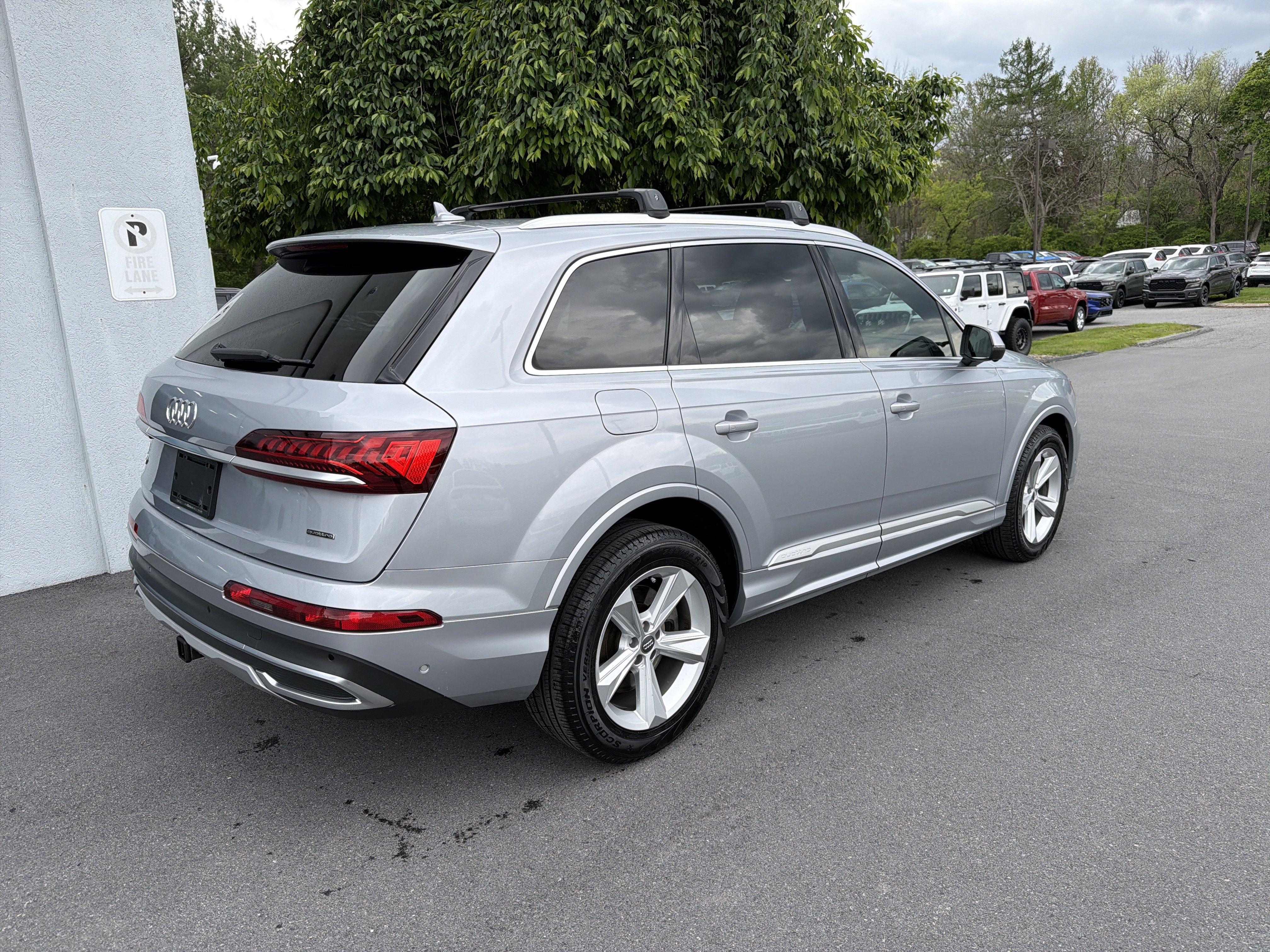 Used 2021 Audi Q7 3.0T Premium w/ Convenience Package AWD/4WD image 3
