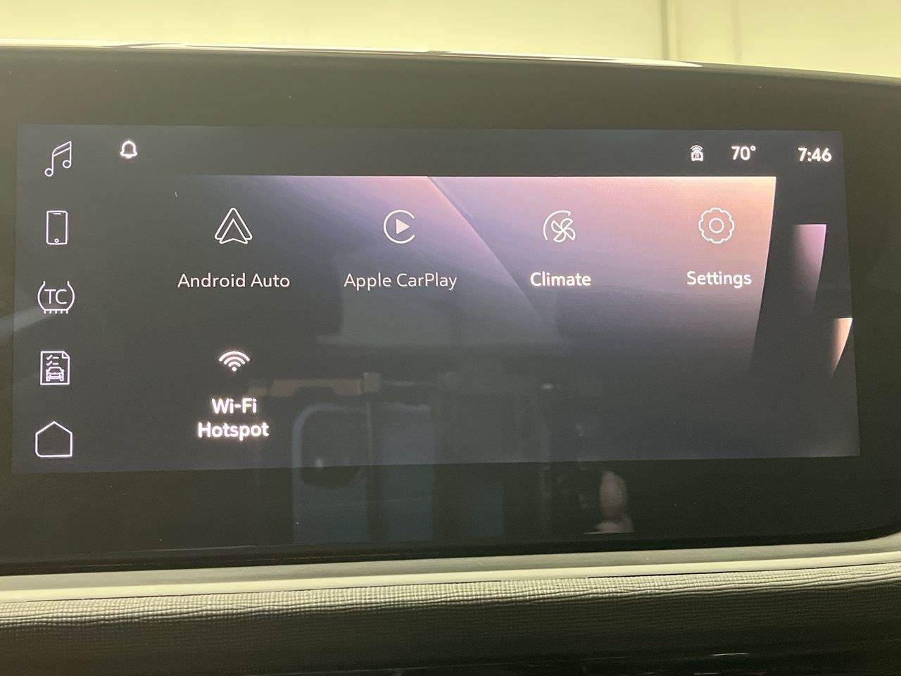 Certified 2024 Buick Envista Sport Touring w/ Convenience I Package FWD image 17