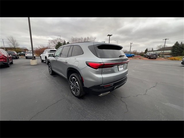 Certified 2025 Buick Enclave Sport Touring image 6