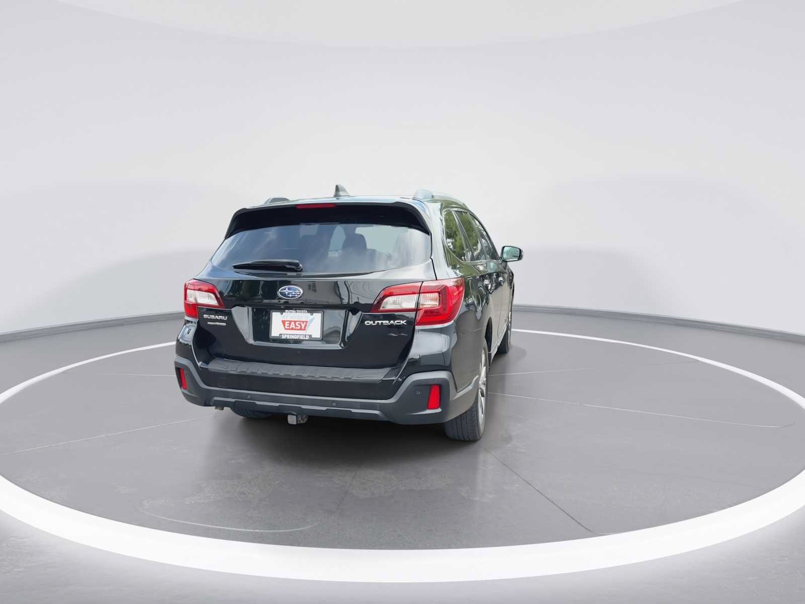 Used 2018 Subaru Outback 2.5i Touring w/ Popular Package #3 AWD/4WD image 7