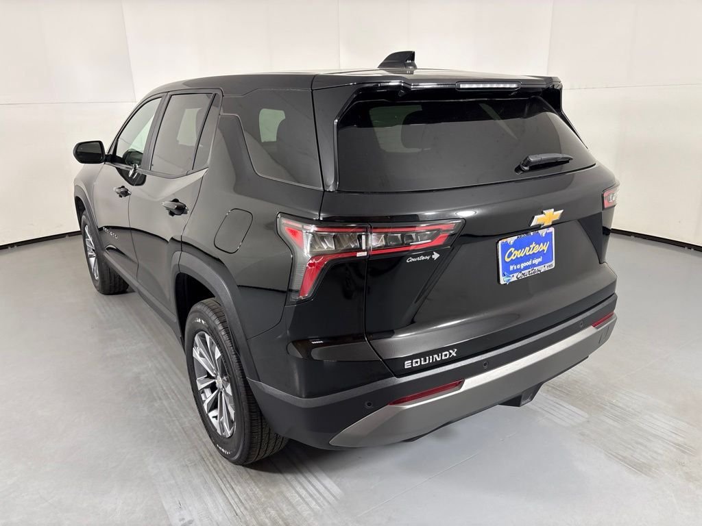 Used 2025 Chevrolet Equinox LT FWD image 6