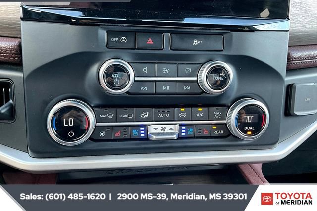 Used 2024 Ford Expedition Limited image 23