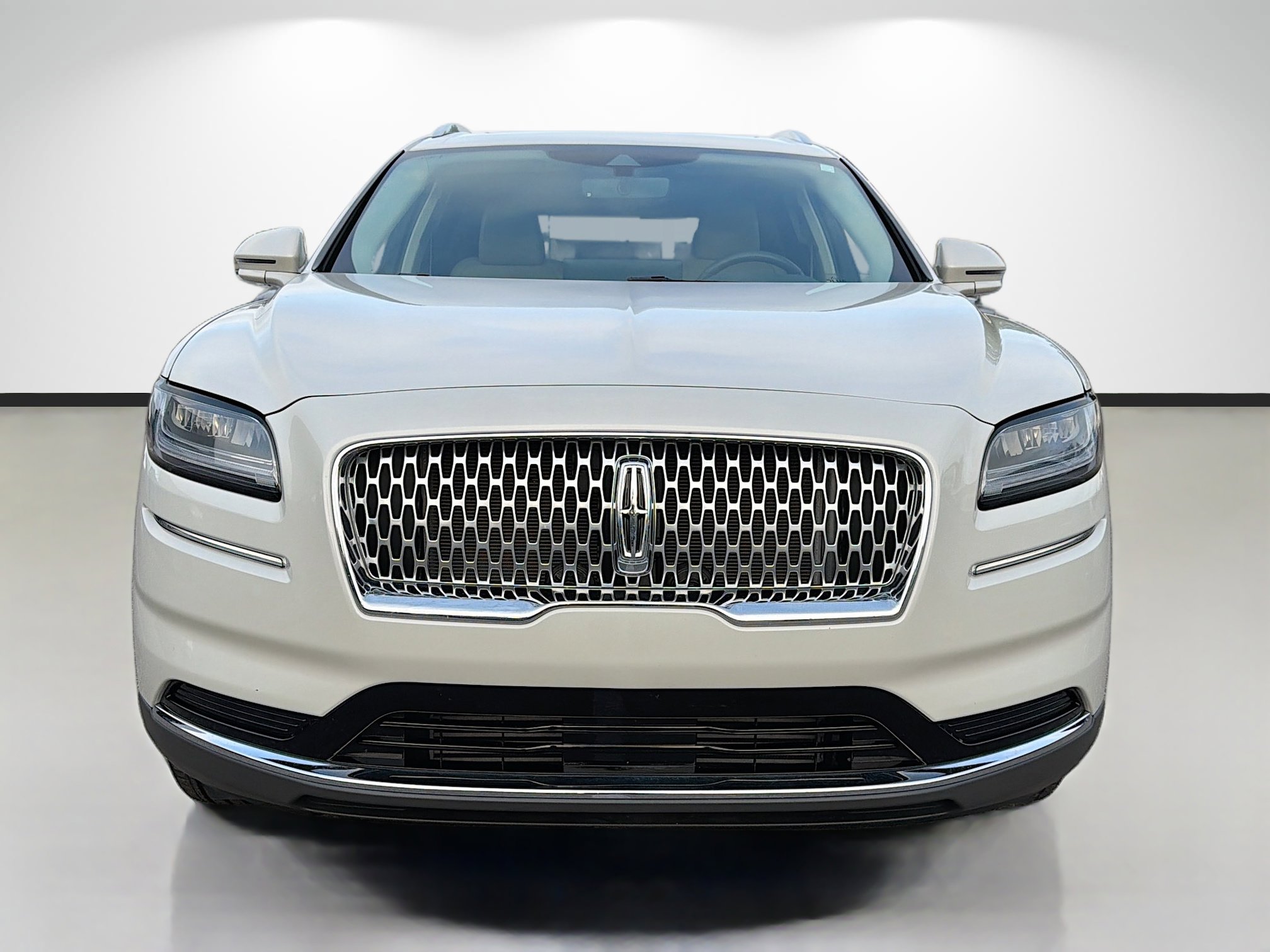 Used 2023 Lincoln Nautilus Reserve image 8