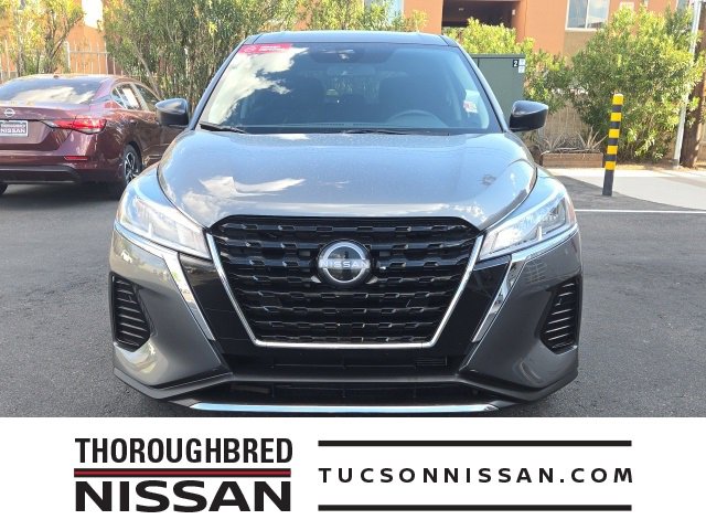 Certified 2025 Nissan Kicks Play S image 1
