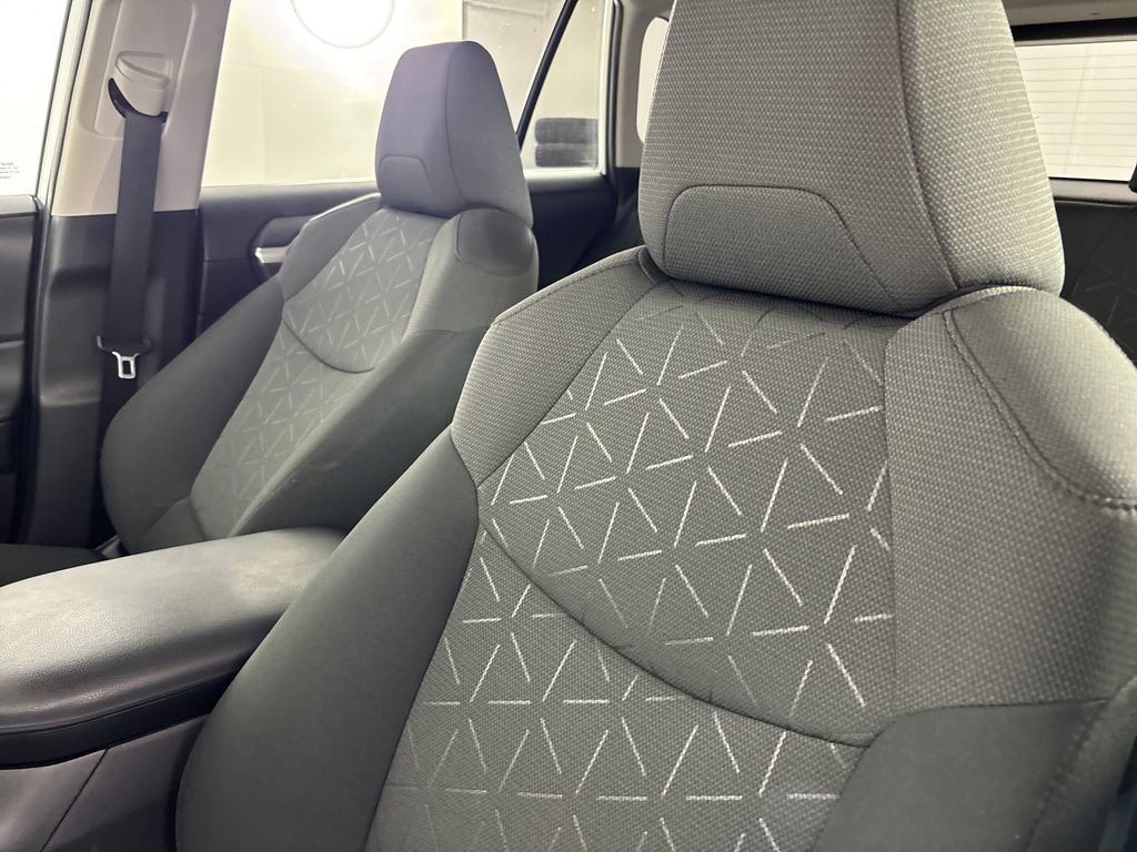Certified 2021 Toyota RAV4 XLE w/ Convenience Package image 10