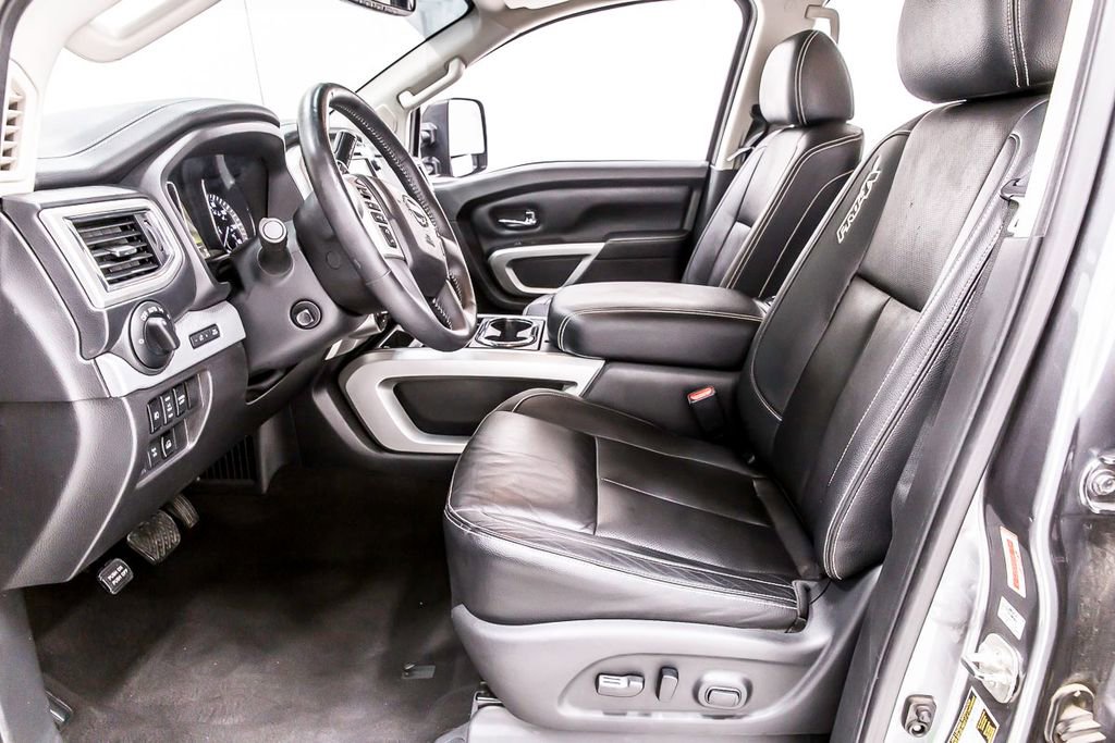 Used 2018 Nissan Titan PRO-4X w/ Pro-4x Convenience Package AWD/4WD image 26