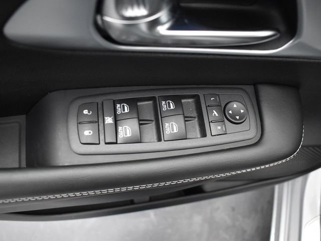 New 2026 Chrysler Pacifica Limited w/ S Appearance Package FWD image 13
