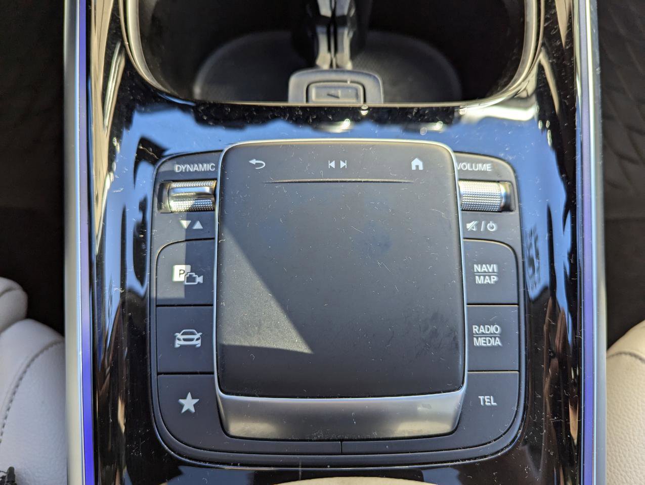 Used 2022 Mercedes-Benz EQB 300 4MATIC image 27