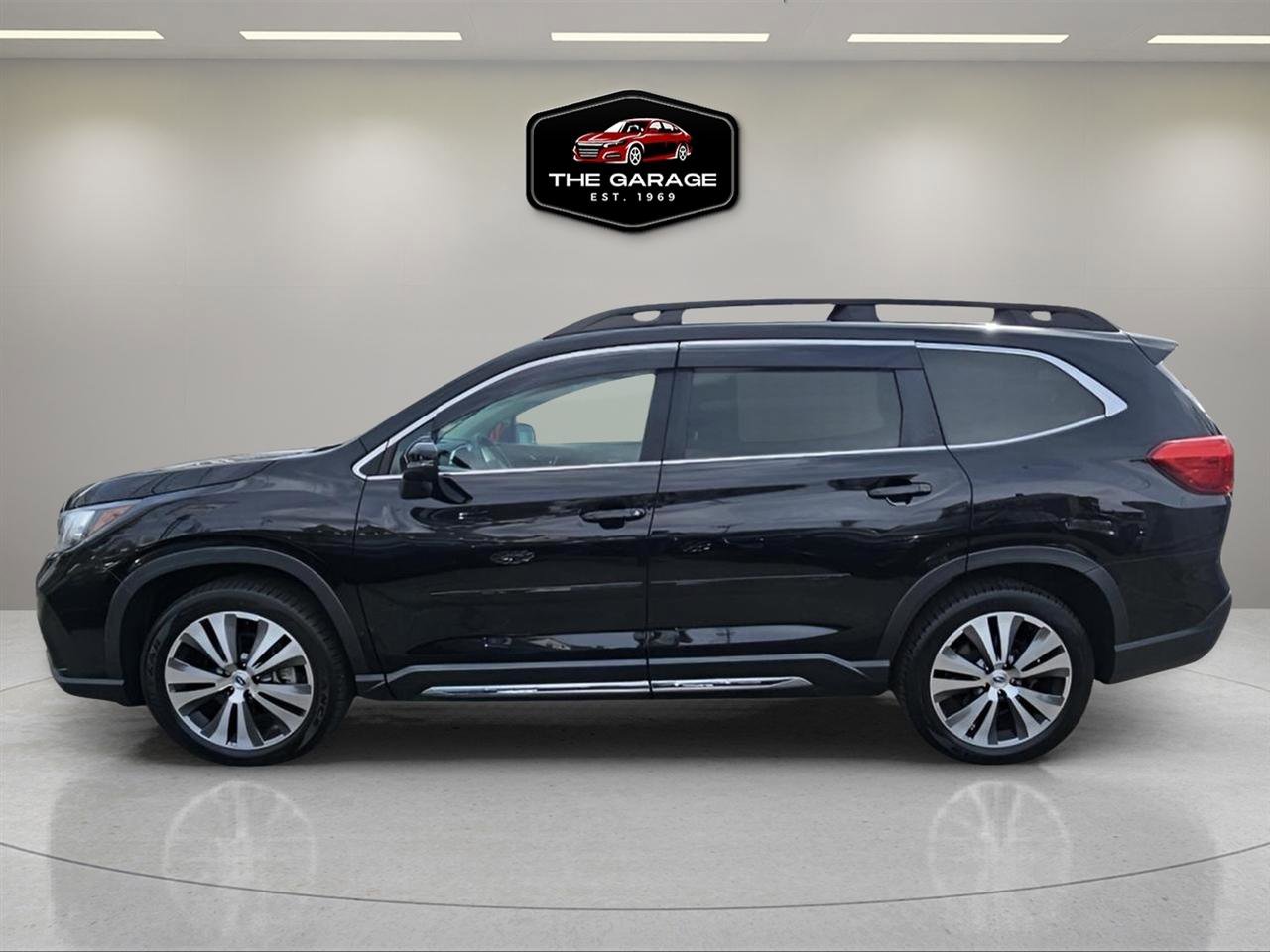 Used 2021 Subaru Ascent Limited w/ Technology Package image 3