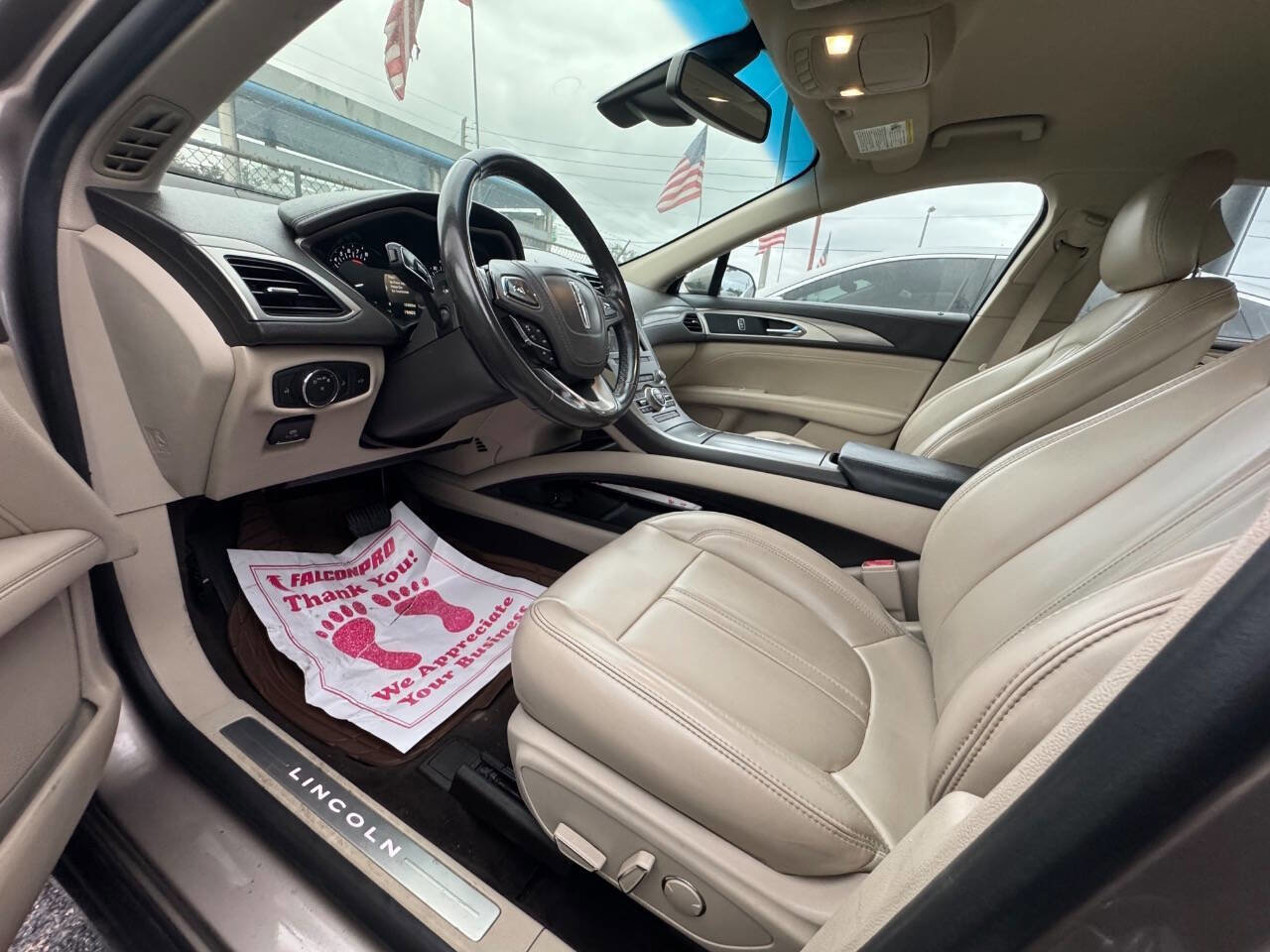 Used 2019 Lincoln MKZ Premiere image 9