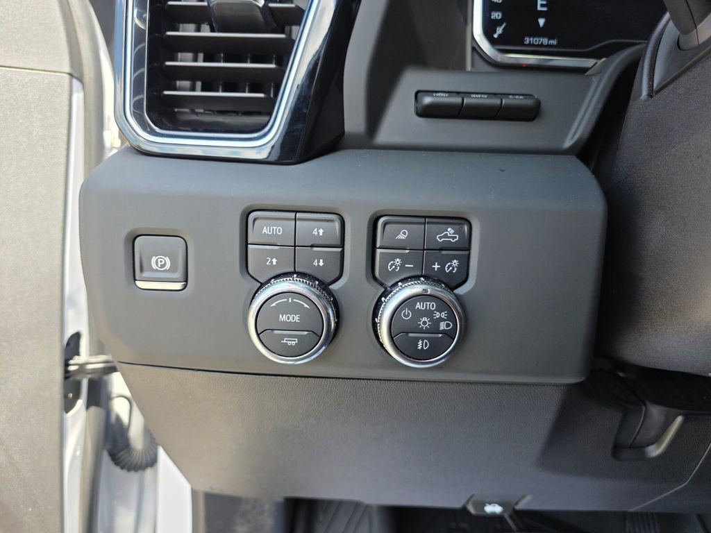 Used 2024 GMC Sierra 2500 Denali Ultimate AWD/4WD image 25