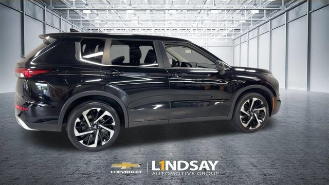 Used 2024 Mitsubishi Outlander SE FWD image 2