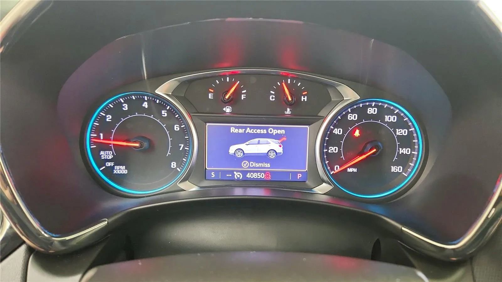 Used 2023 Chevrolet Equinox RS w/ RS Leather Package AWD/4WD image 24