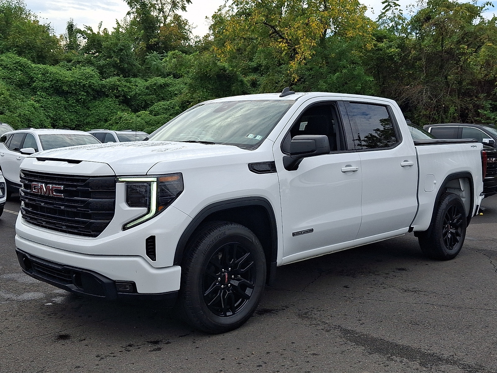Certified 2024 GMC Sierra 1500 Elevation AWD/4WD image 3