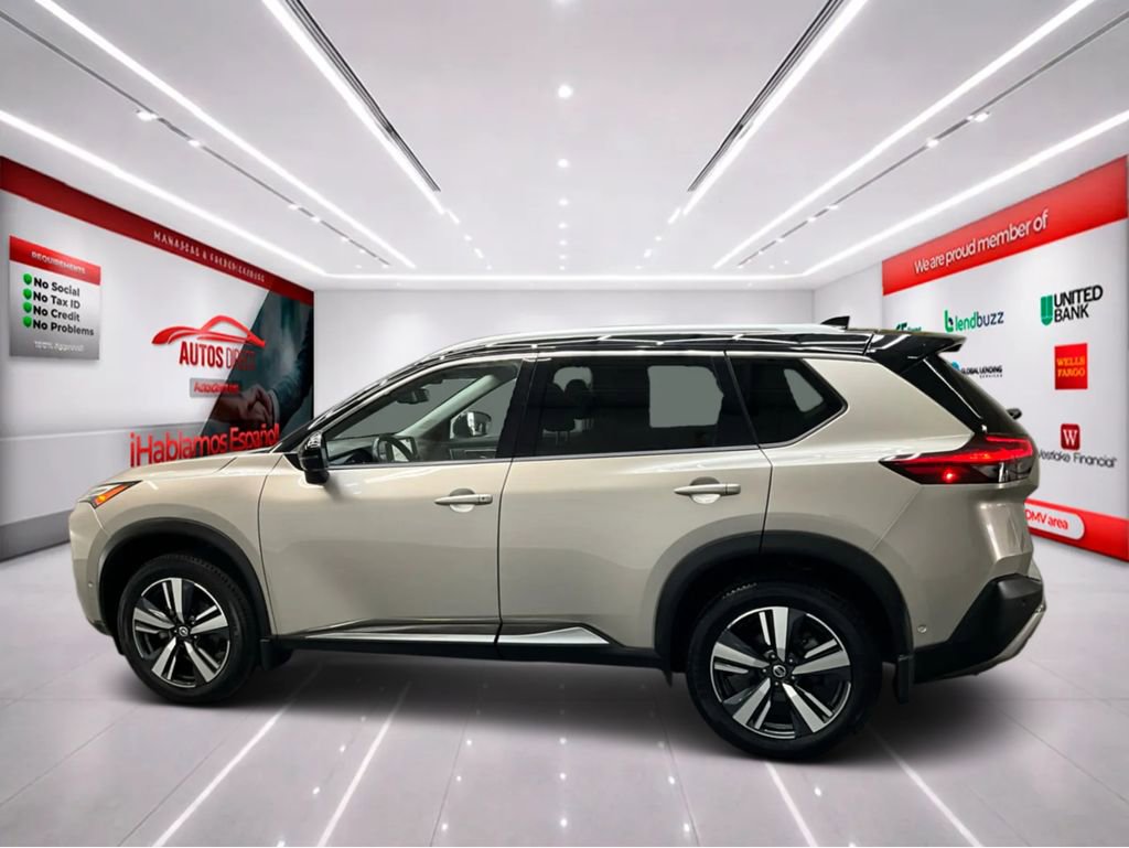 Used 2021 Nissan Rogue Platinum image 4