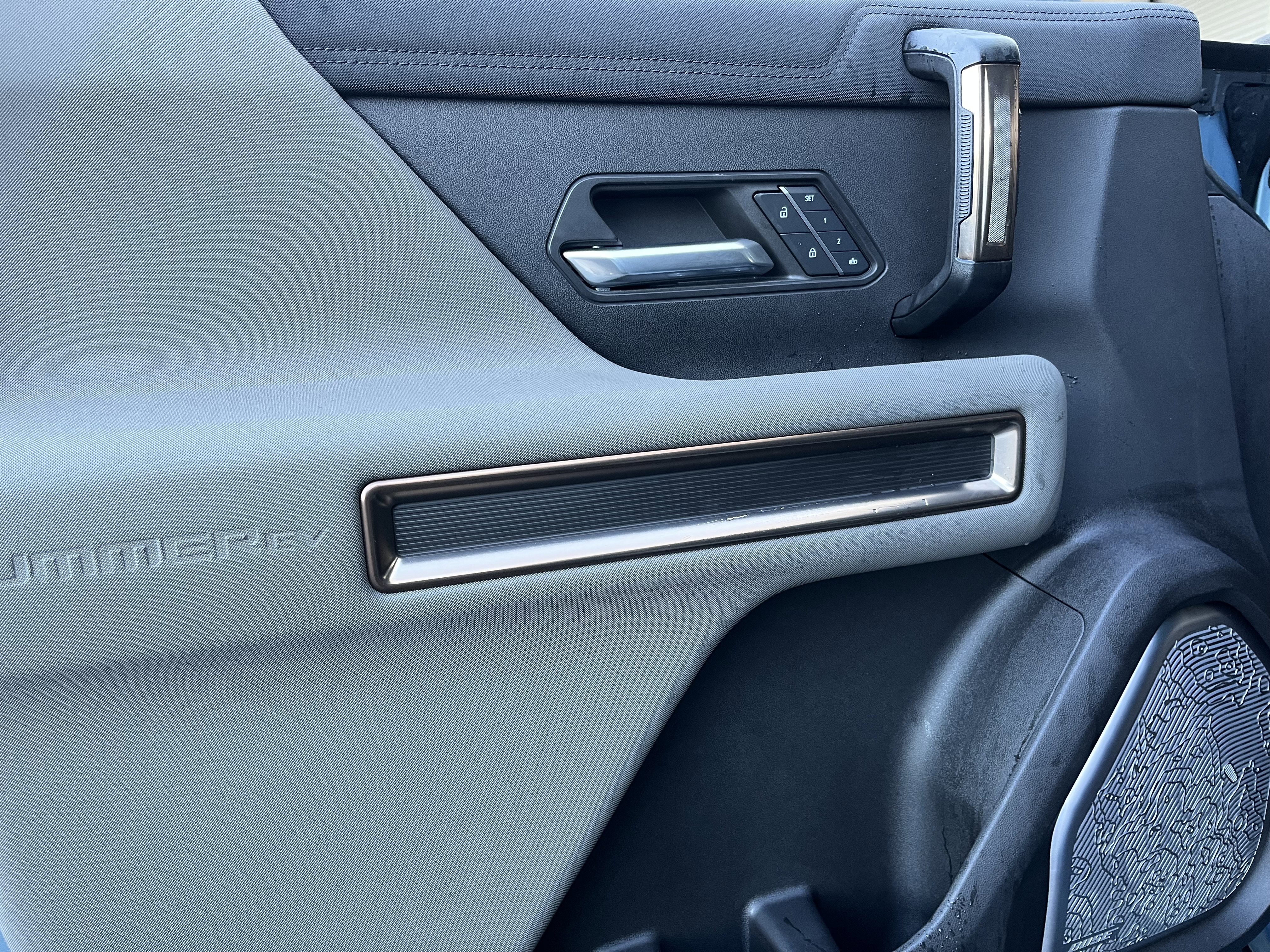 Used 2024 GMC Hummer EV 3X w/ Omega Edition image 10